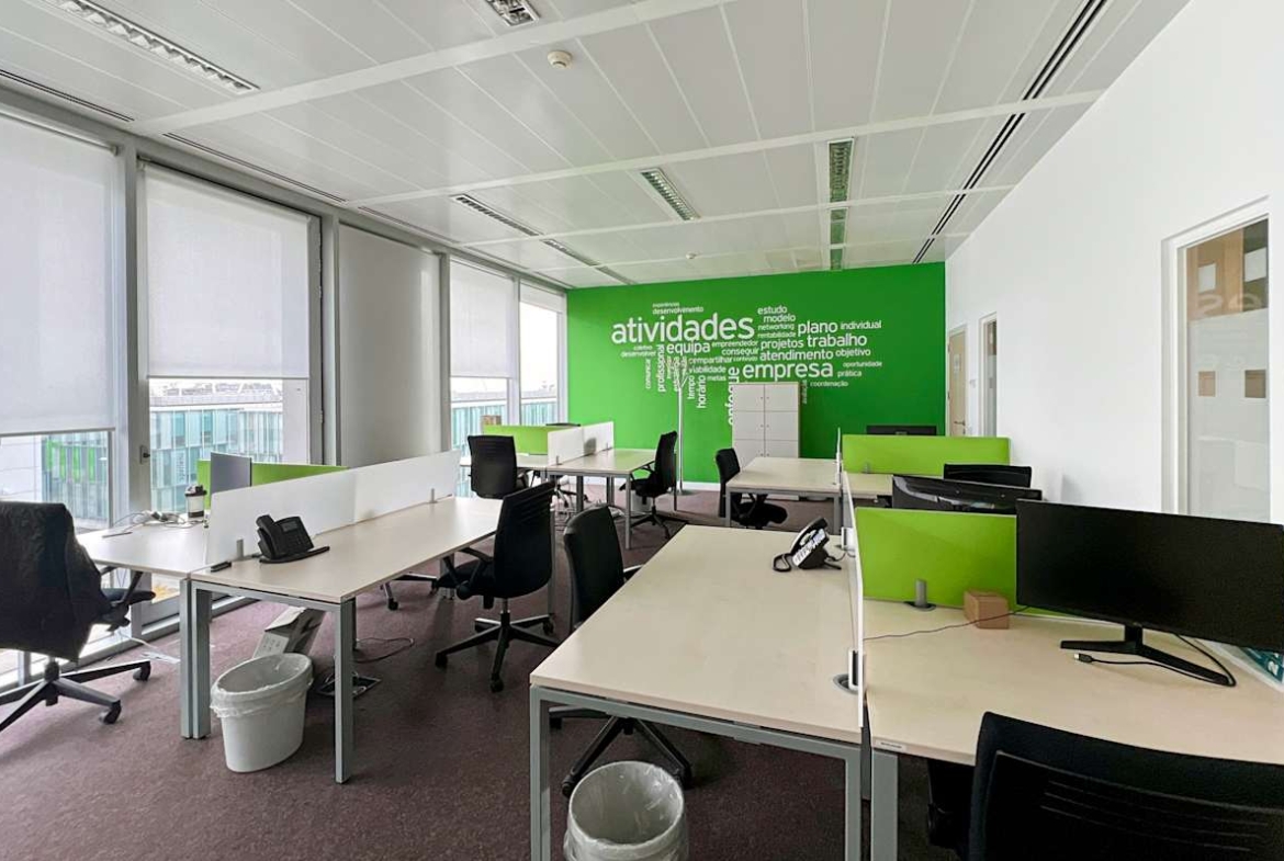 Regus (IWG) Mar Vermelho Building Lisbon