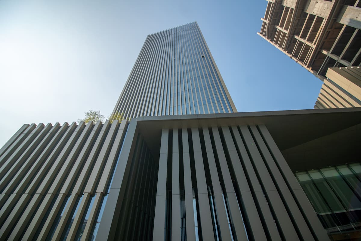 Spaces (IWG) Max Towers Noida