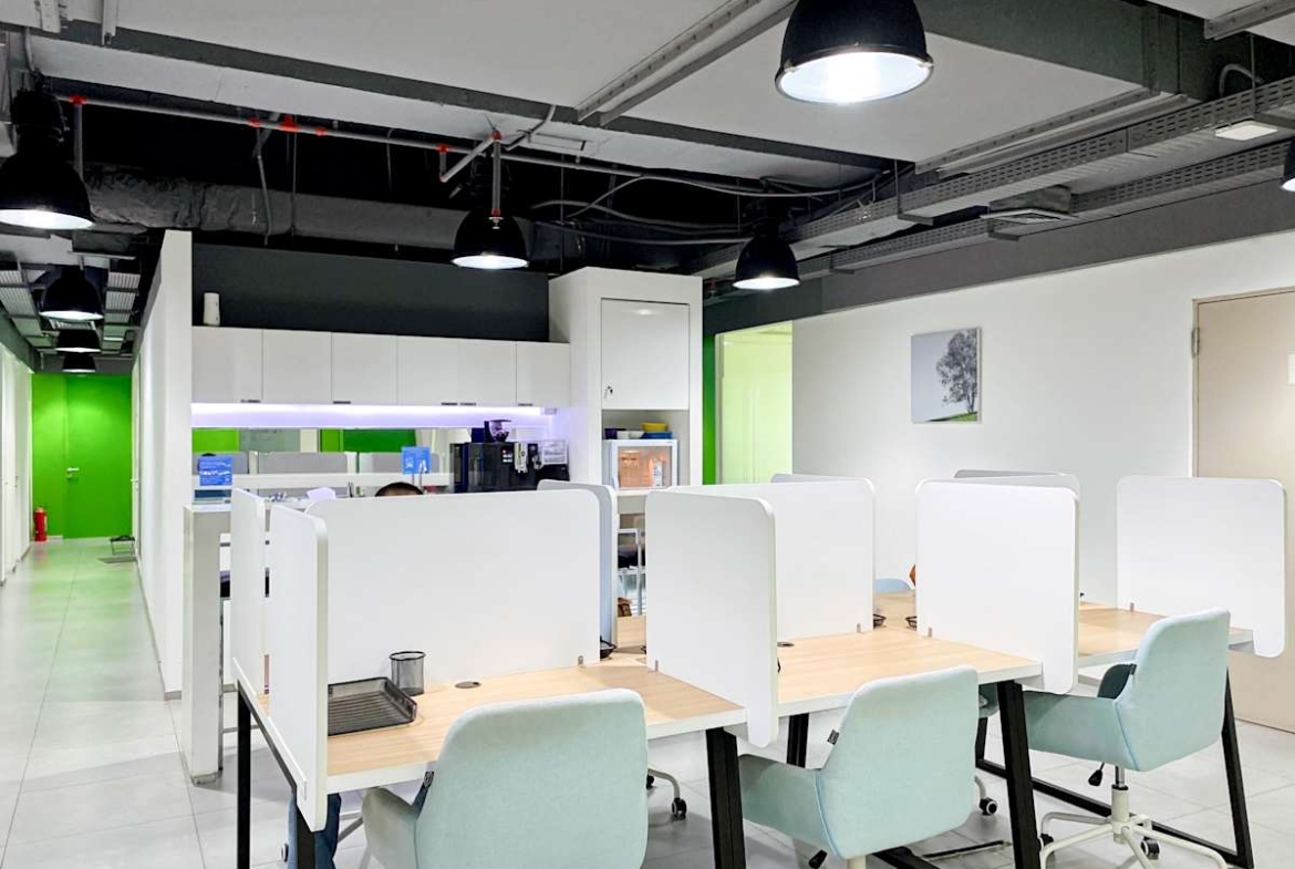 Regus (IWG) Menara Asia Afrika Bandung