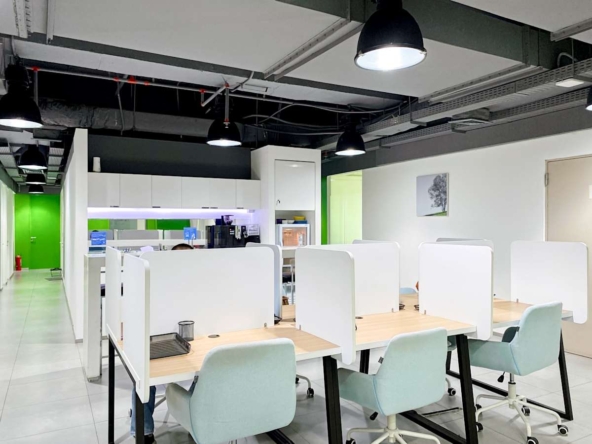 Regus (IWG) Menara Asia Afrika Bandung