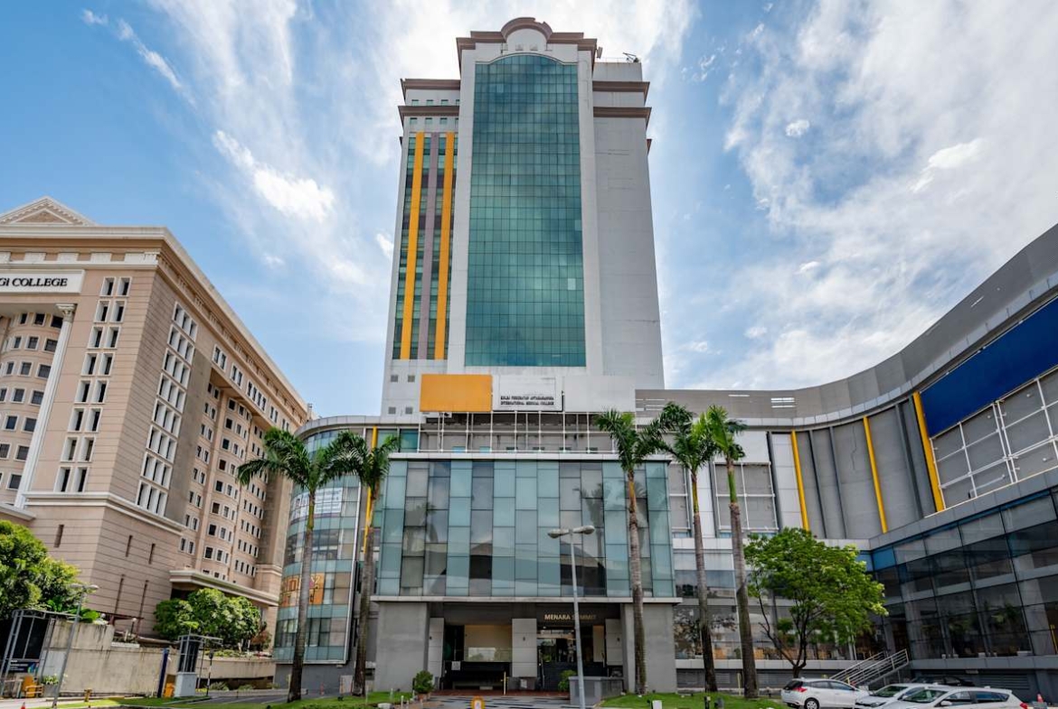 Regus (IWG) Menara Summit Subang Jaya
