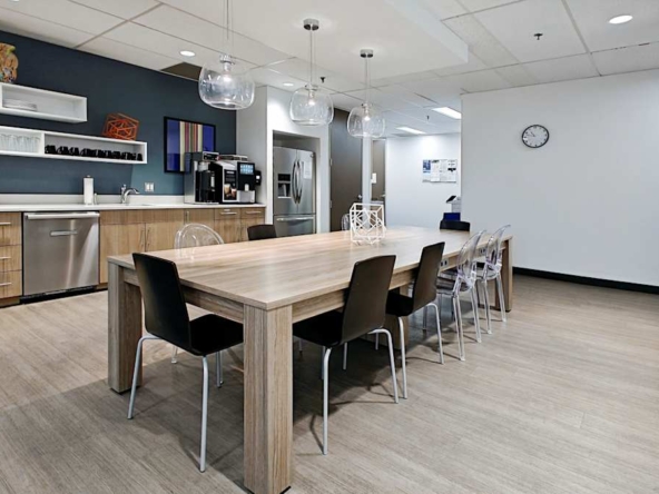 Regus (IWG) Mississauga Executive Centre 4 Mississauga