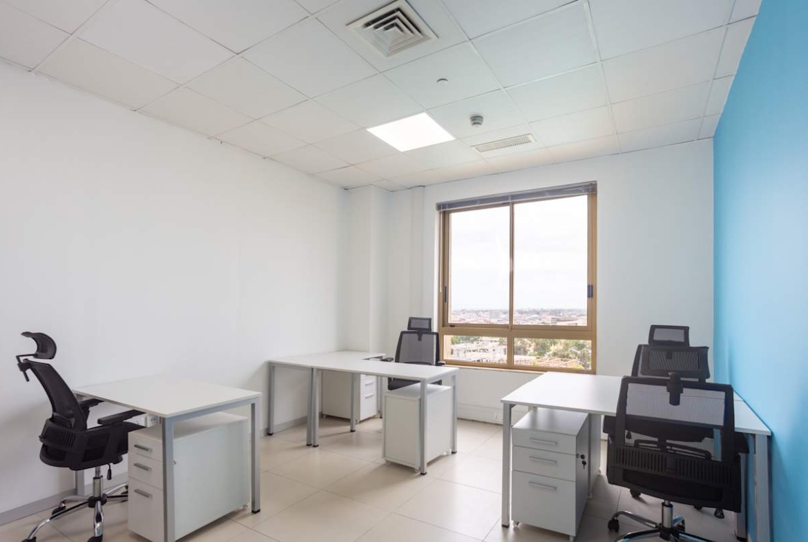 Regus (IWG) Movenpick Ambassador Hotel Accra