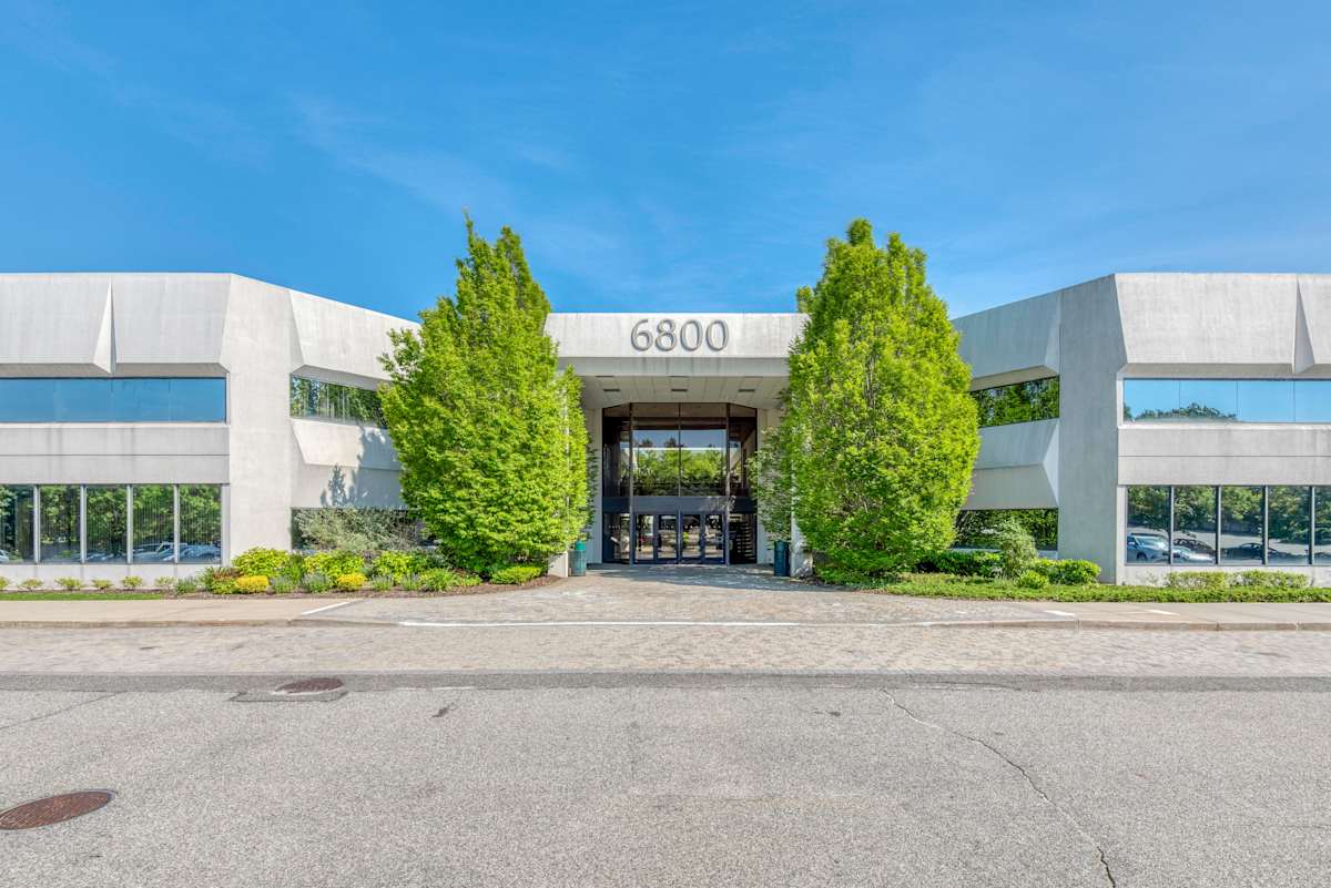 HQ (IWG) North Shore Atrium I Syosset