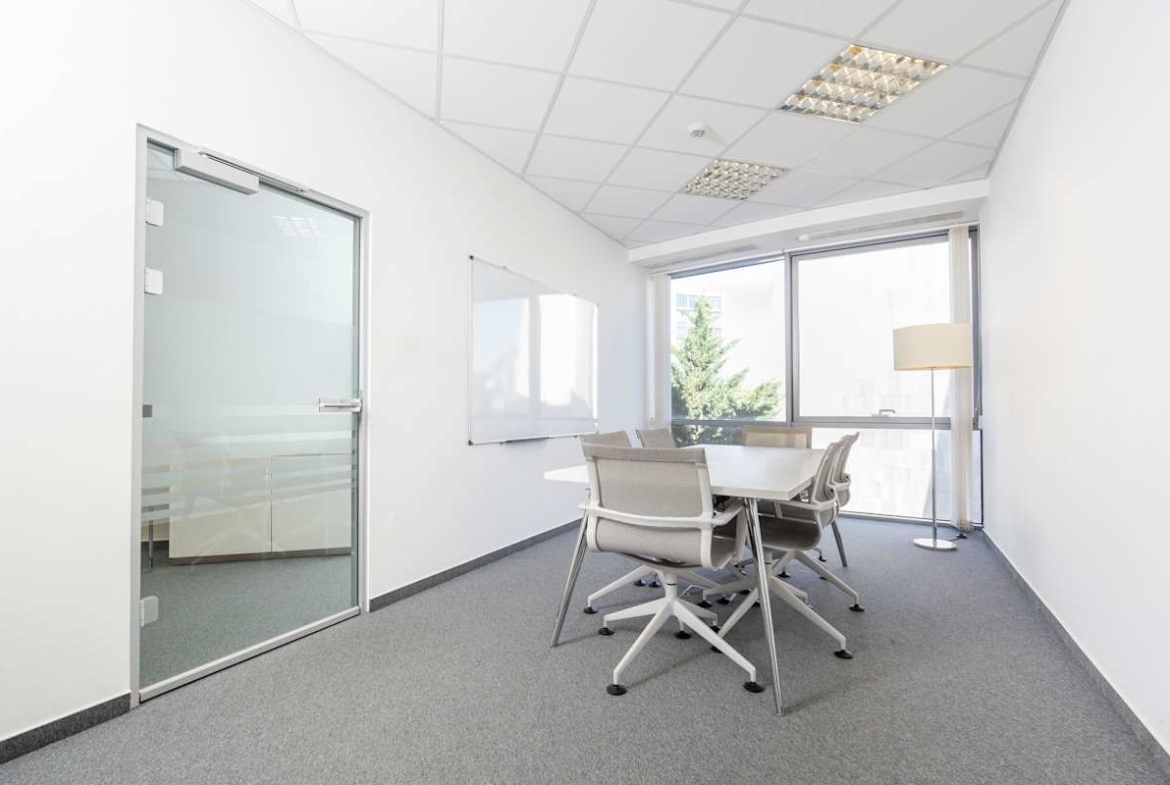 Regus (IWG) Northside Business Centre Budapest