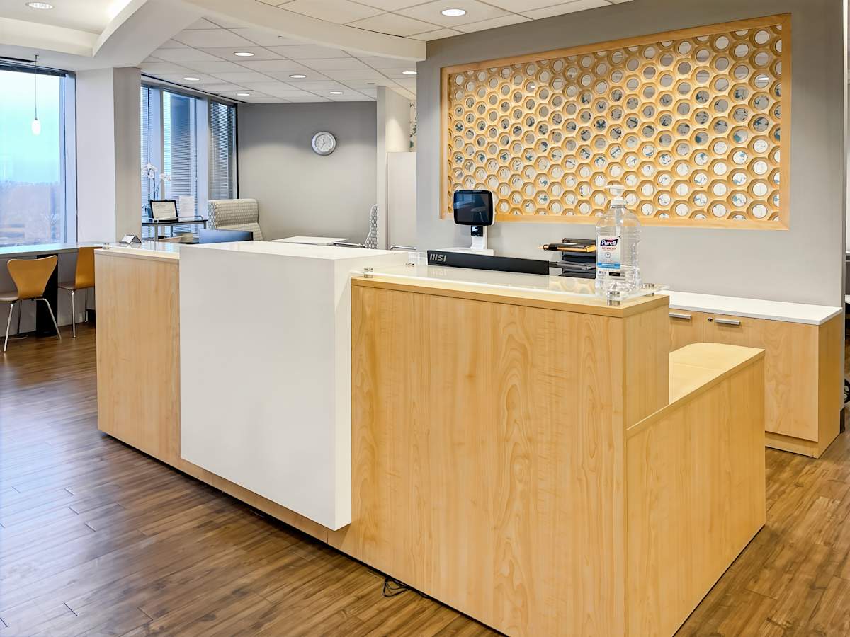 Oak Brook Pointe, Oak Brook