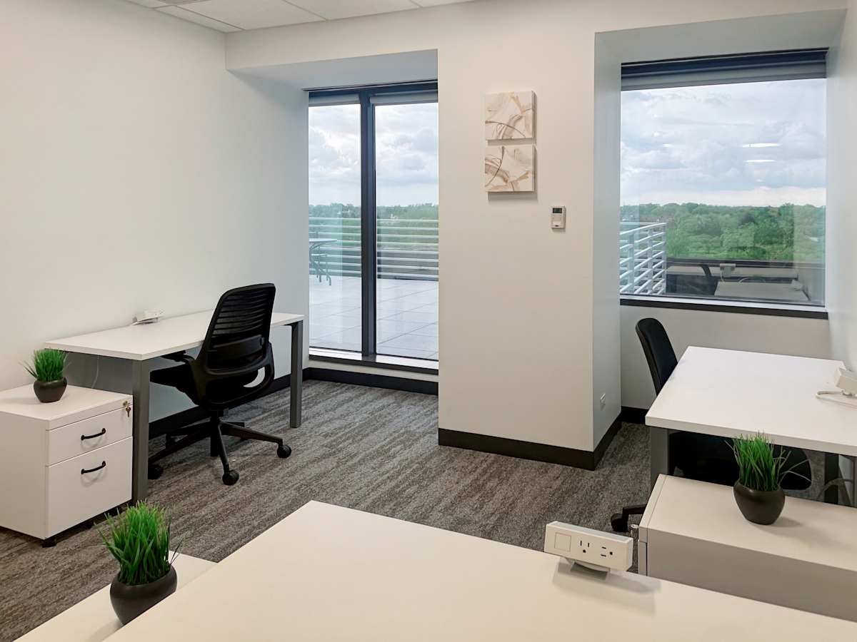 Regus (IWG) Oakmont Plaza Dr Westmont