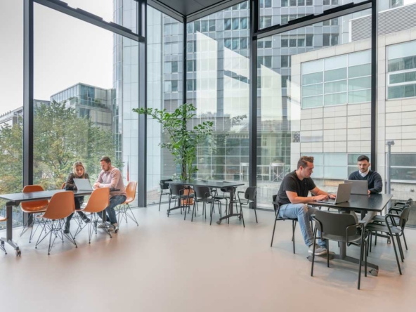 Spaces (IWG) Omniturm