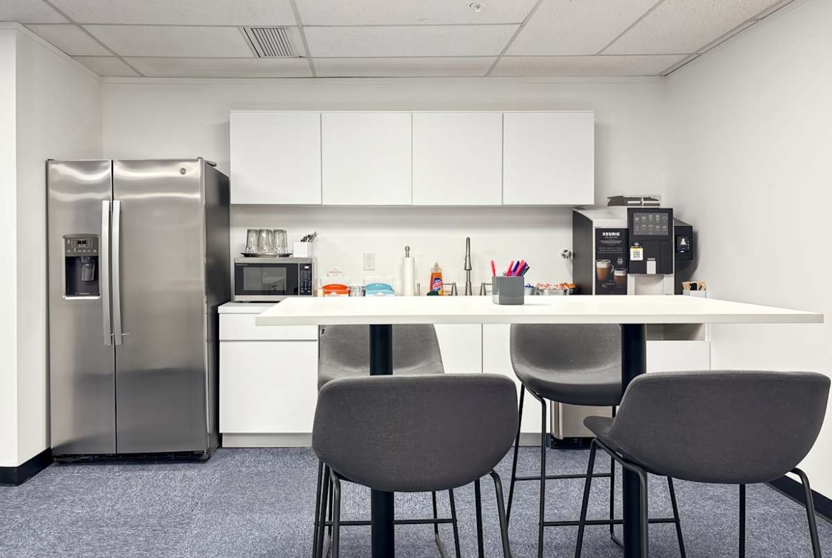 Regus (IWG) One Corporate Place West Des Moines