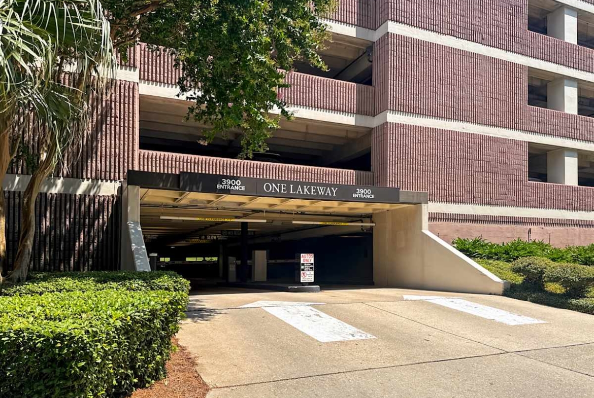 Regus (IWG) One Lakeway Metairie