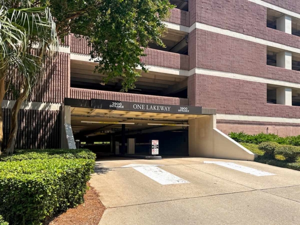 Regus (IWG) One Lakeway Metairie