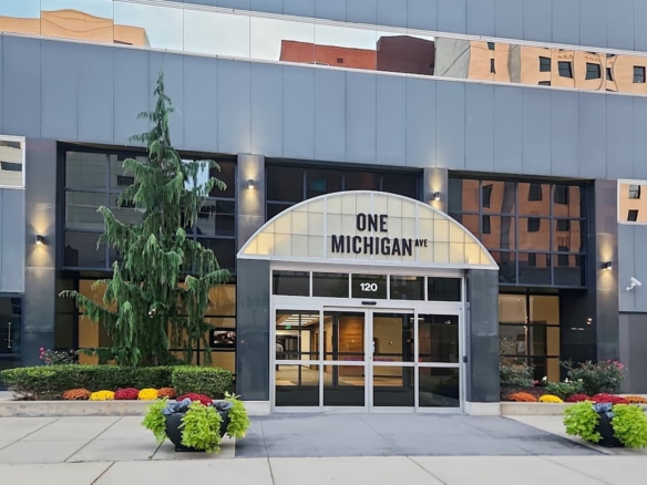 Regus (IWG) One Michigan Avenue Lansing