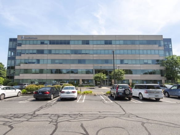 Regus (IWG) One Reservoir Corporate Center Shelton