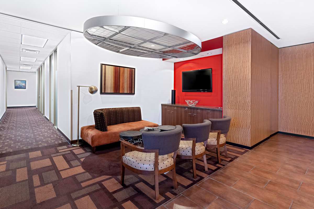 Regus (IWG) One Riverwalk Place San Antonio
