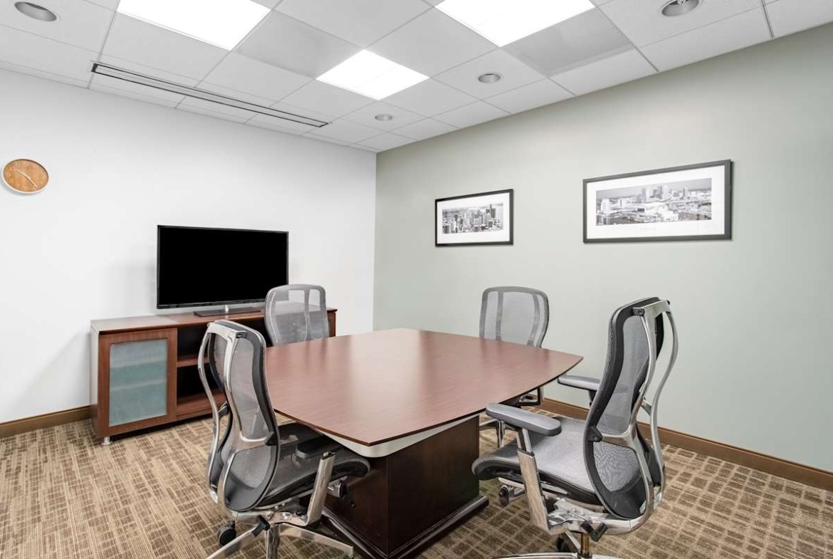 Regus (IWG) Orange Executive Tower Orange