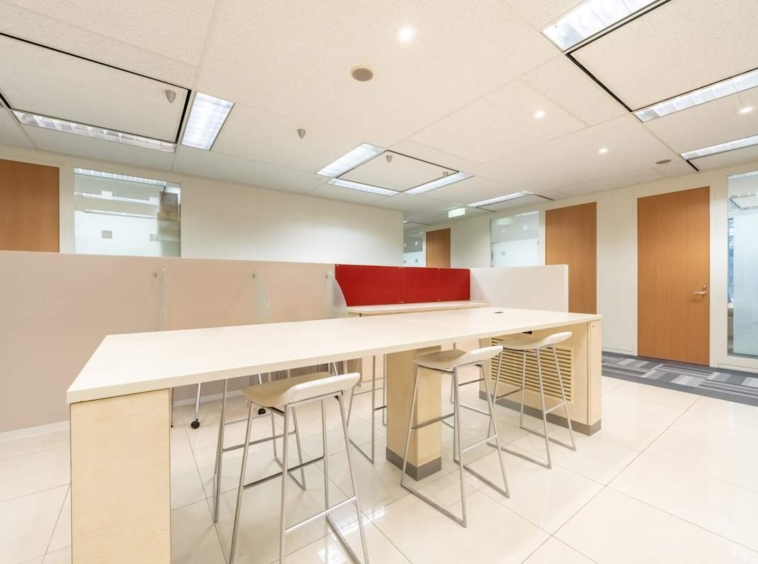 Regus (IWG) Otemachi 1st Square Tokyo