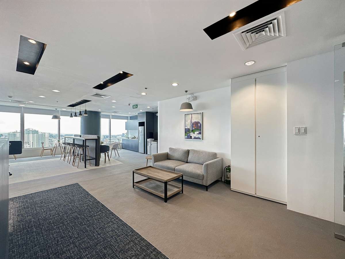 Regus (IWG) PBCom Tower Makati City