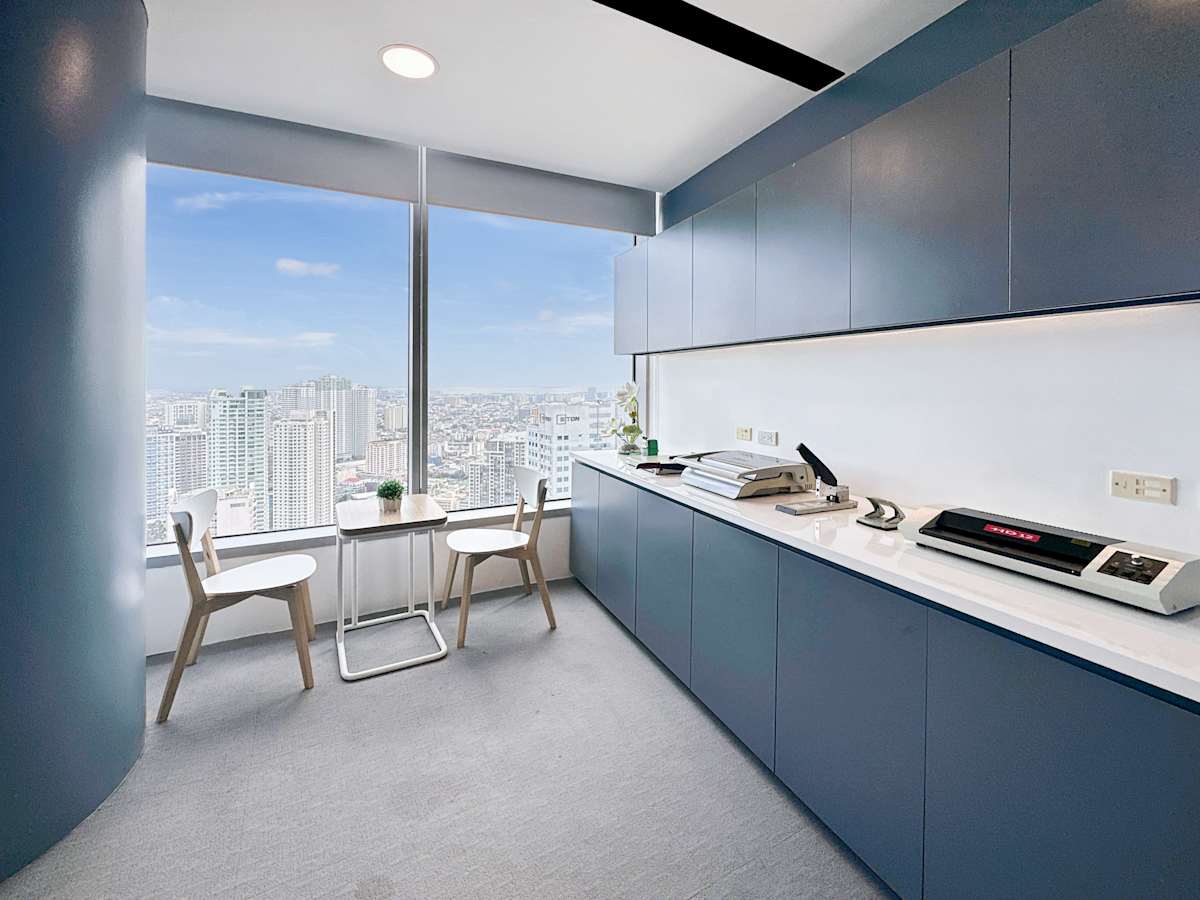 Regus (IWG) PBCom Tower Makati City
