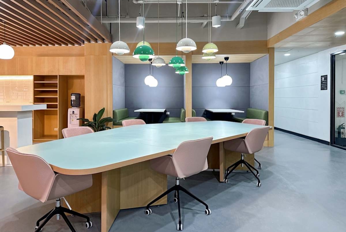 Spaces (IWG) PNB Makati Center Makati