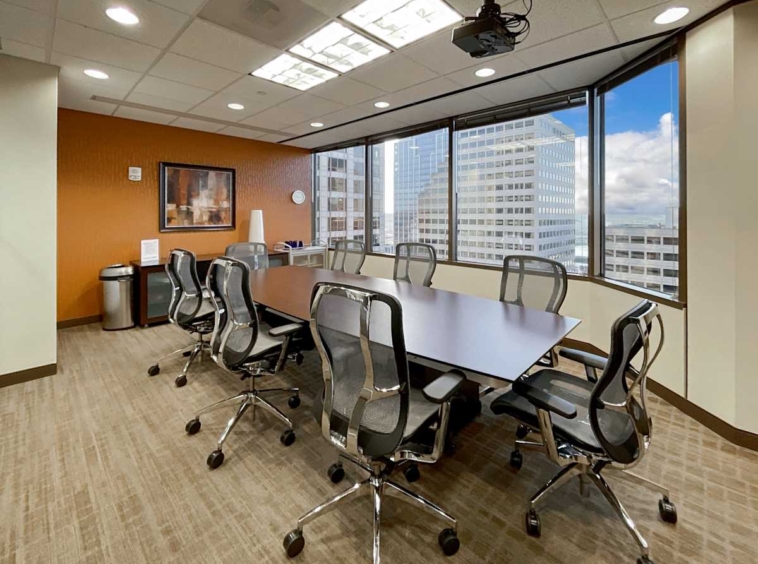 Regus (IWG) PNC Center Cincinnati