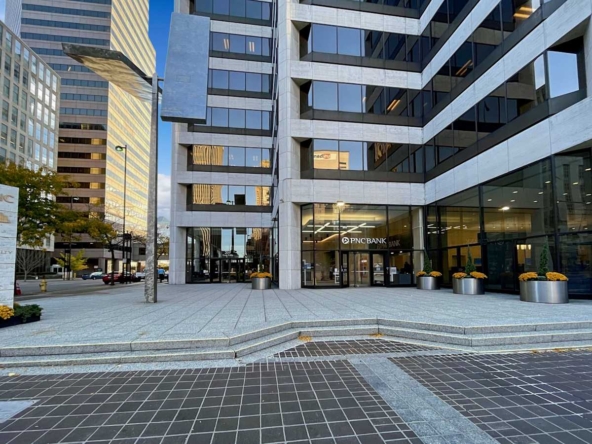 Regus (IWG) PNC Center Cincinnati