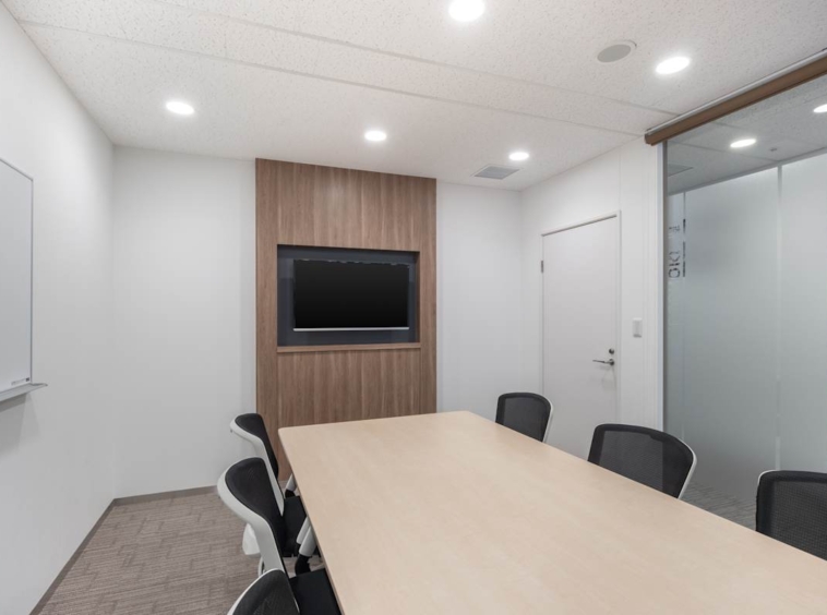 Regus (IWG) Pacific Marks Nishi-Umeda Osaka