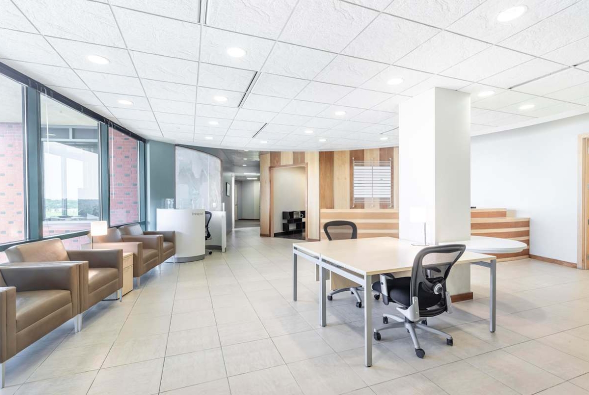 Regus (IWG) Park Bank Plaza Madison