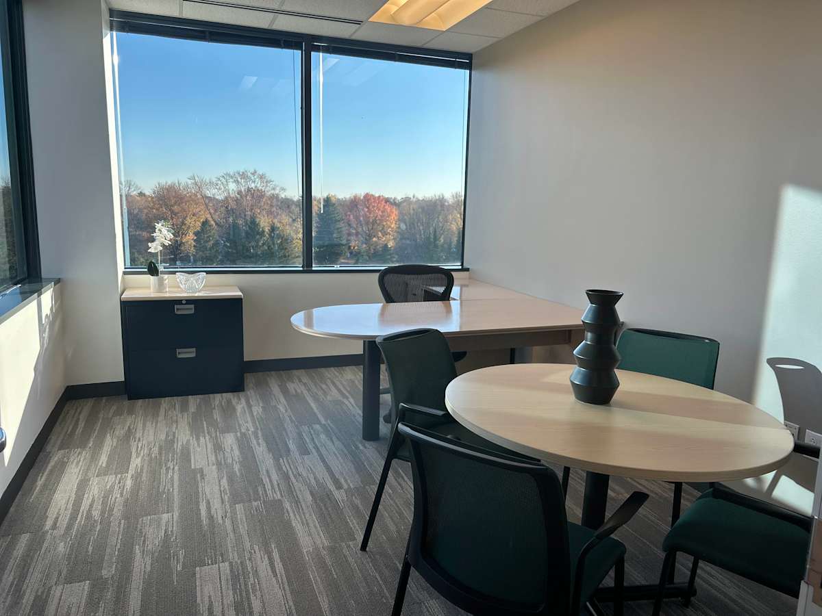 Parkwood Crossing Center Carmel Regus (IWG) Parkwood Crossing Center Carmel