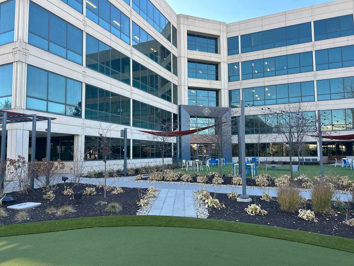 Parkwood Crossing Center, Carmel