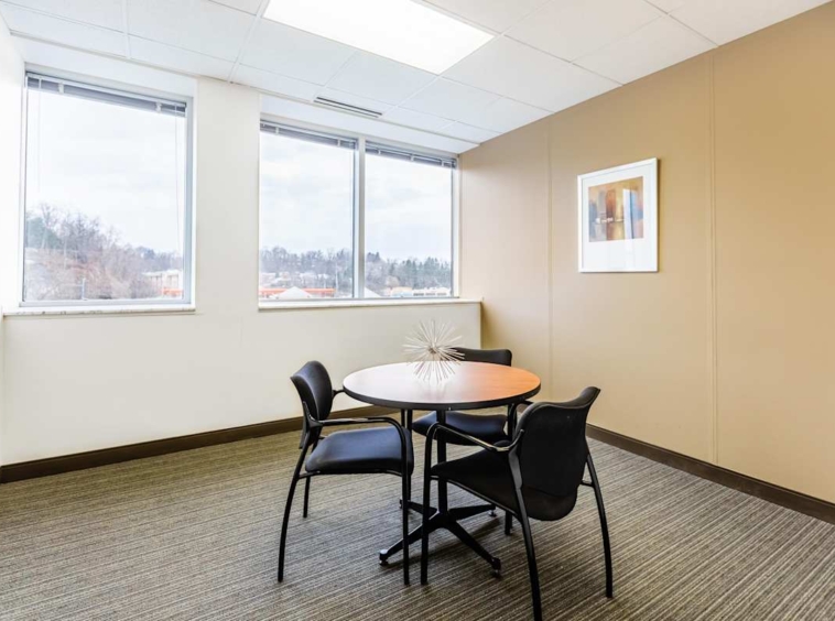 HQ (IWG) Penn Center East I Wilkins Township