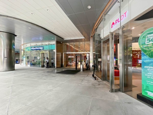 Spaces (IWG) Penthouse World Plaza Taguig