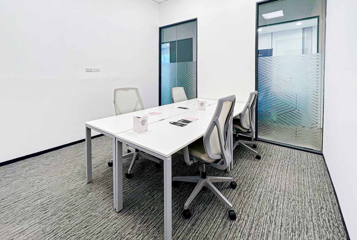 Spaces (IWG) Penthouse World Plaza Taguig