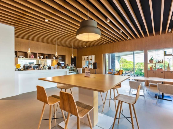 Phahon 19 Spaces IWG