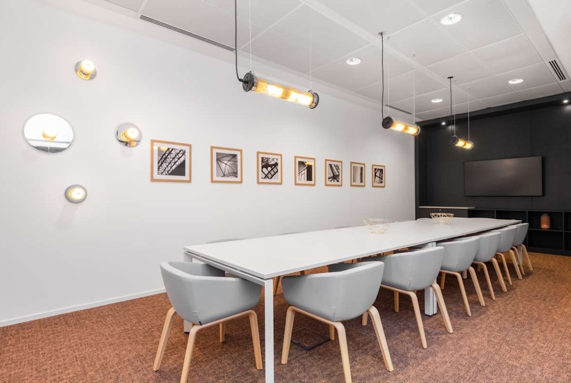 Signature by Regus (IWG) Piazza San Silvestro 8 Rome