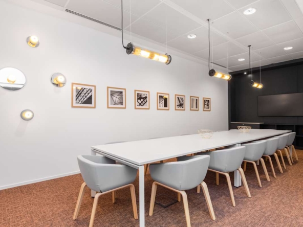 Signature by Regus (IWG) Piazza San Silvestro 8 Rome