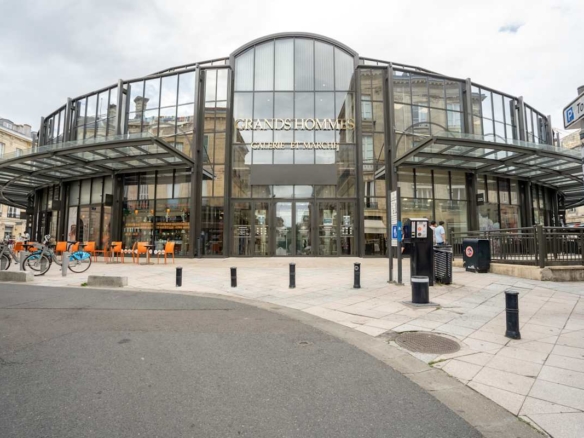 Signature by Regus (IWG) Place des Grands Hommes Bordeaux