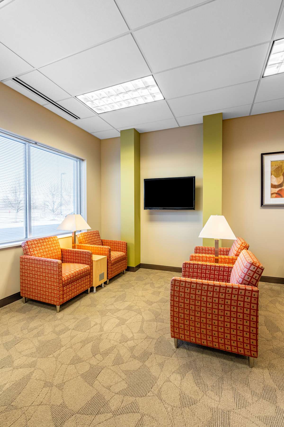 Regus (IWG) Prairie Stone Hoffman Estates