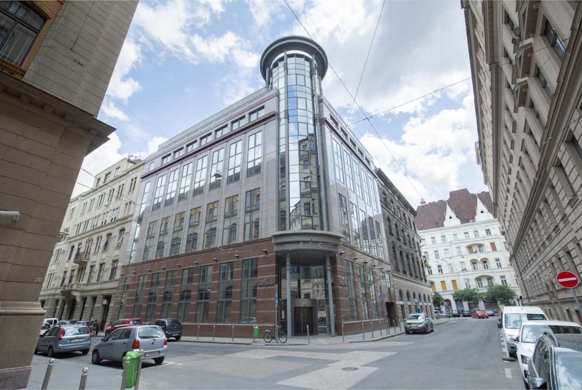 Regus (IWG) President Business Centre Budapest