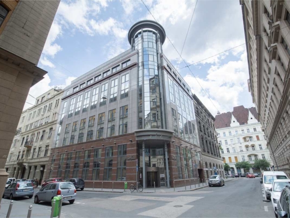 Regus (IWG) President Business Centre Budapest