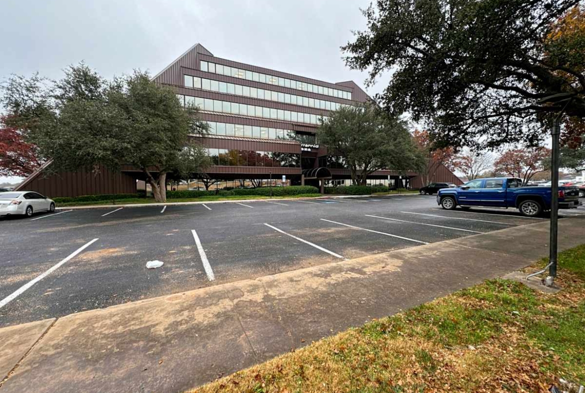 HQ (IWG) Pyramid Plaza Lubbock