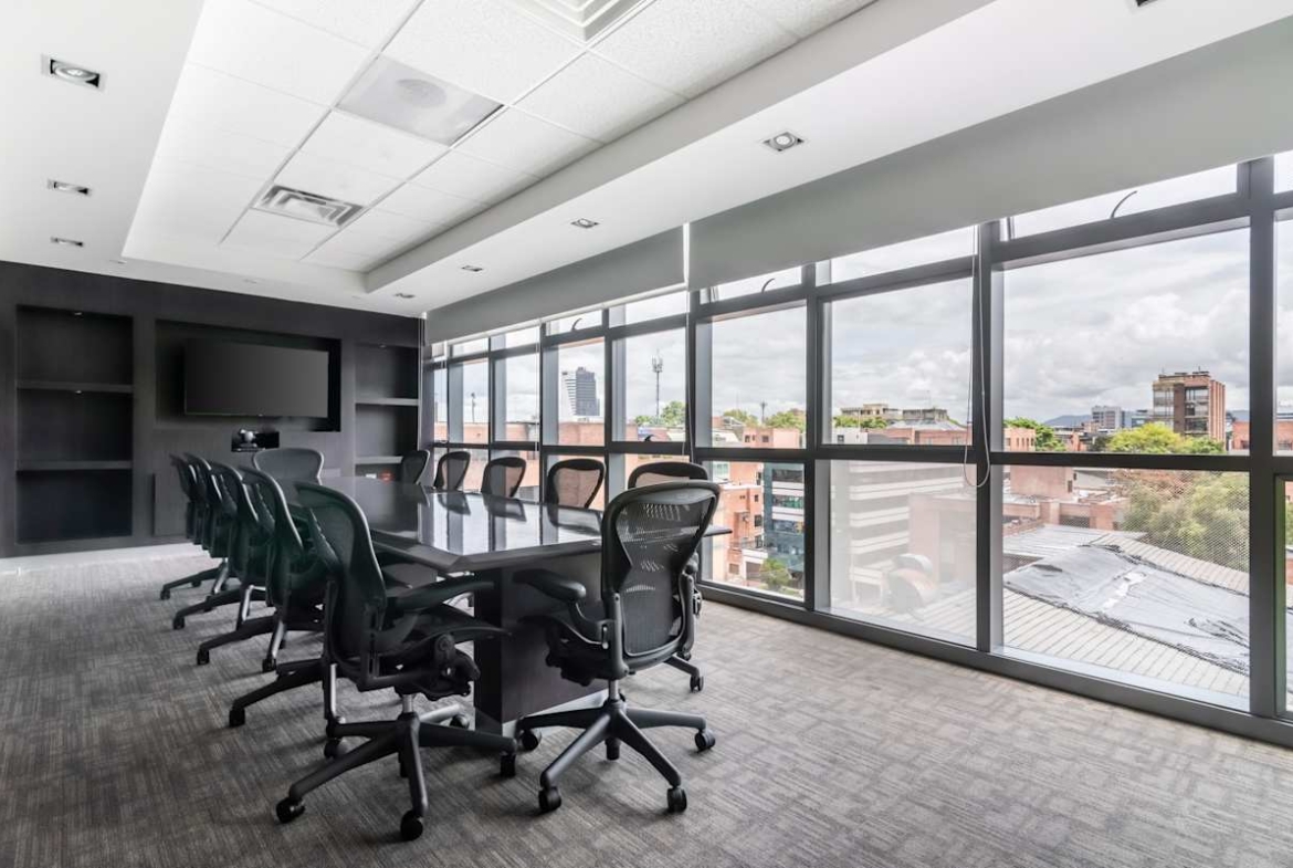 Regus (IWG) QBO Bogota