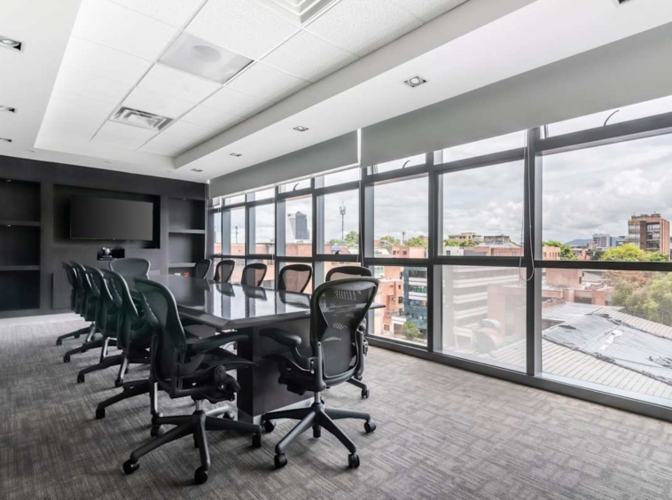 Regus (IWG) QBO Bogota