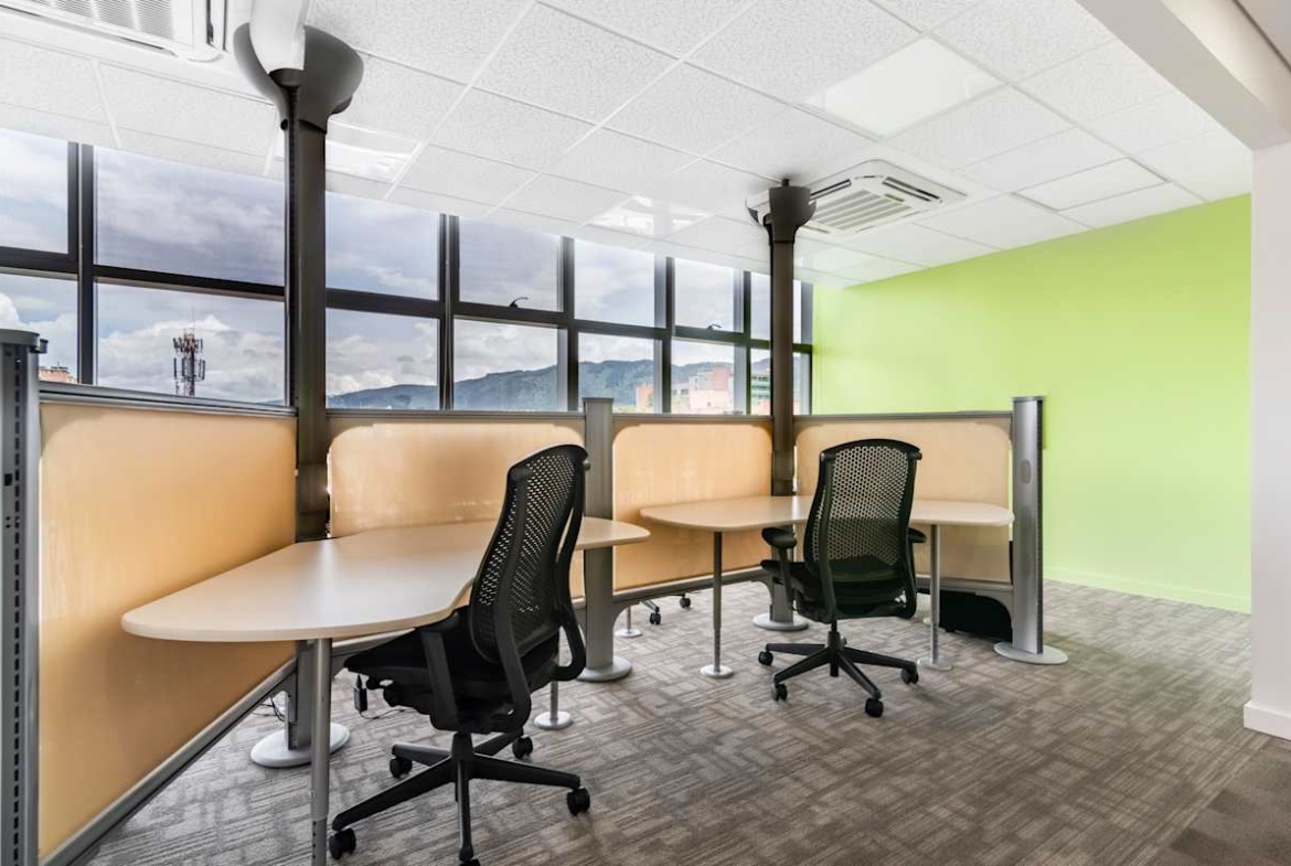 Regus (IWG) QBO Bogota