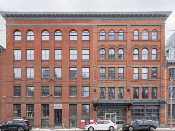 Regus (IWG) Queen Richmond Centre Toronto