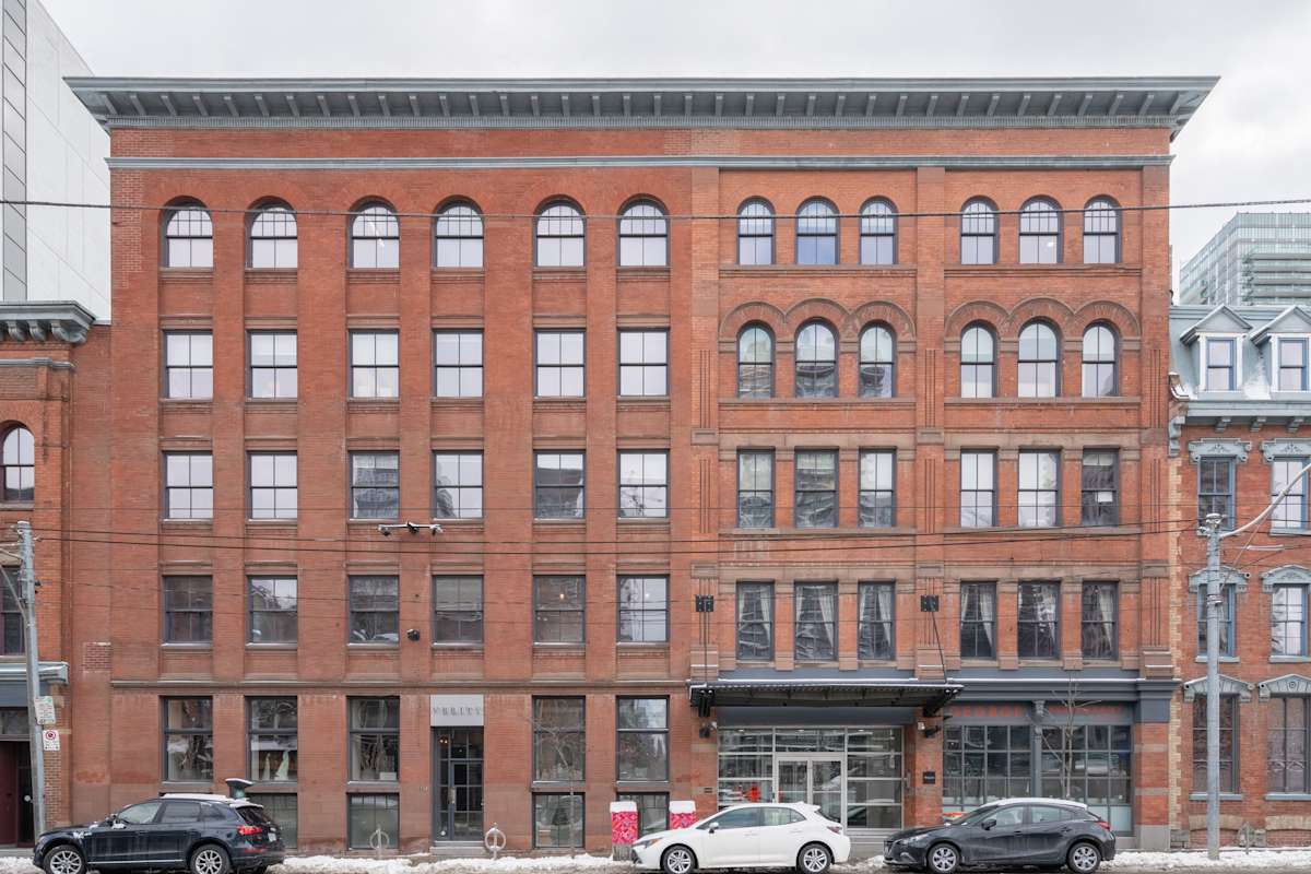 Regus (IWG) Queen Richmond Centre Toronto