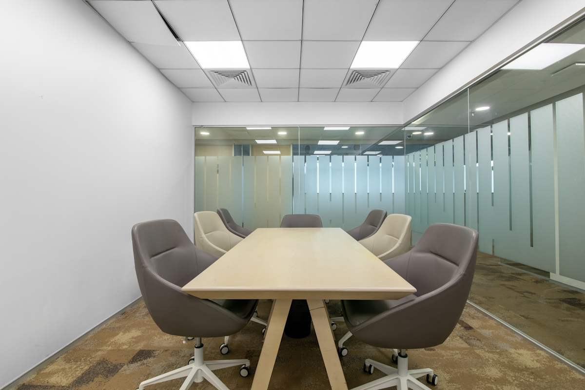 Regus (IWG) RDB Boulevard 5F Kolkata