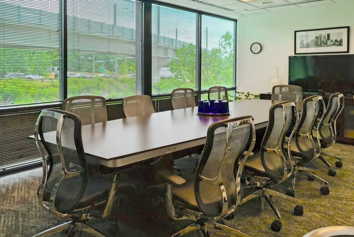Regus (IWG) Redstone Corporate Center Mountlake Terrace