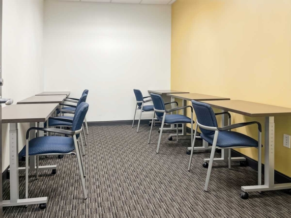 Regus (IWG) Republic Center Dallas