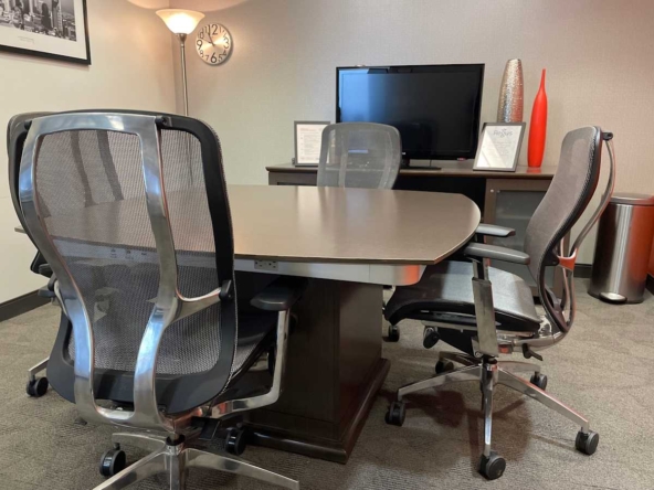 Regus (IWG) Republic Center Dallas