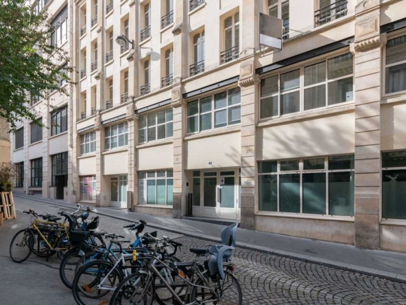 HQ (IWG) République Paris